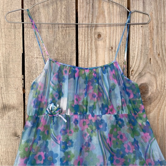 VINTAGE 1970’s iridescent nightie, women’s size xs-small - Picture 2 of 7